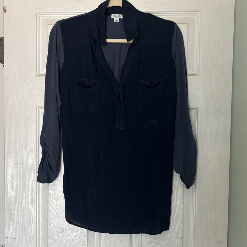 Splendid Dark Blue Blouse with Roll-Up Sleeves